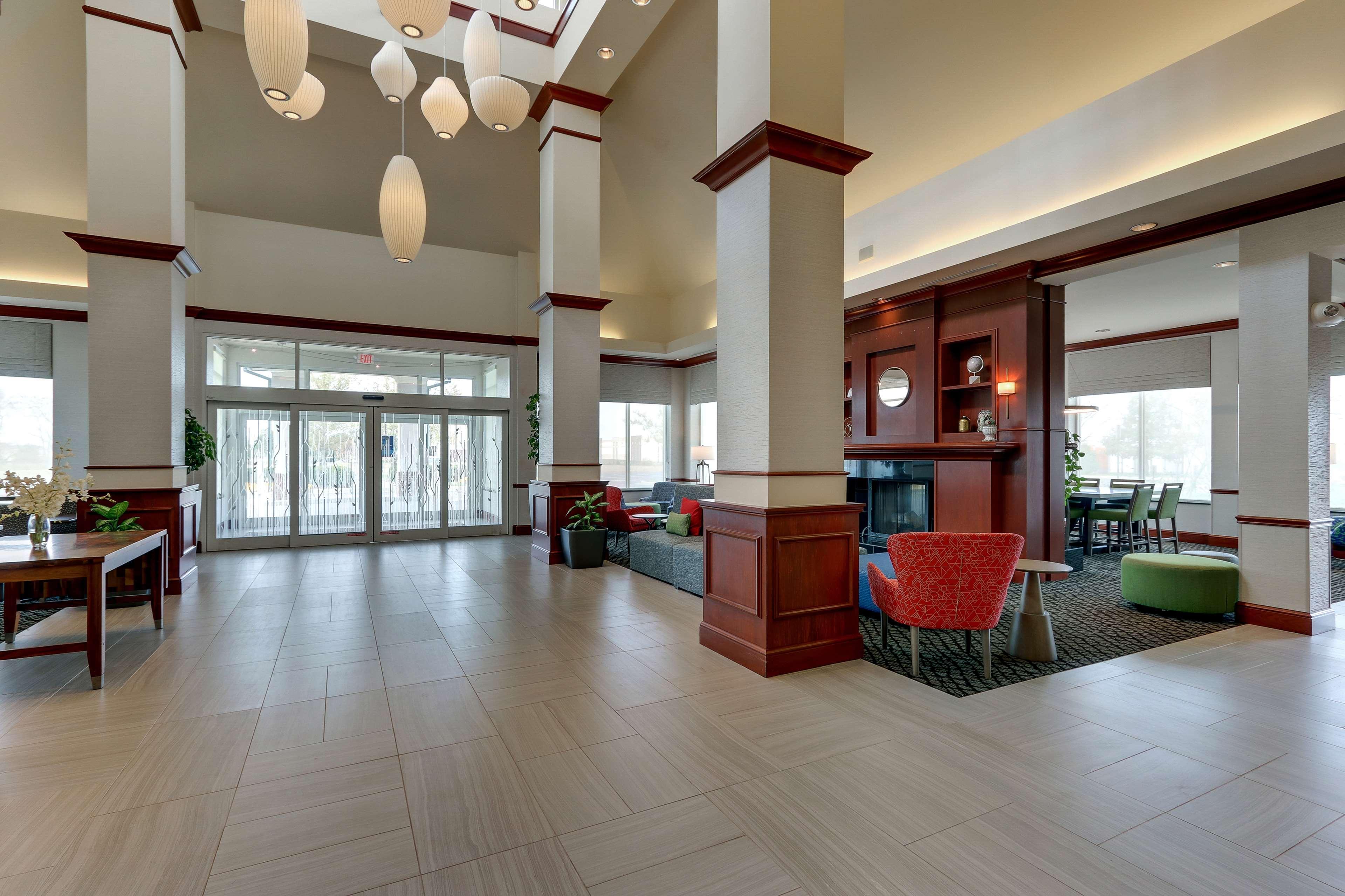Hilton Garden Inn Indianapolis Airport Plainfield Exterior foto